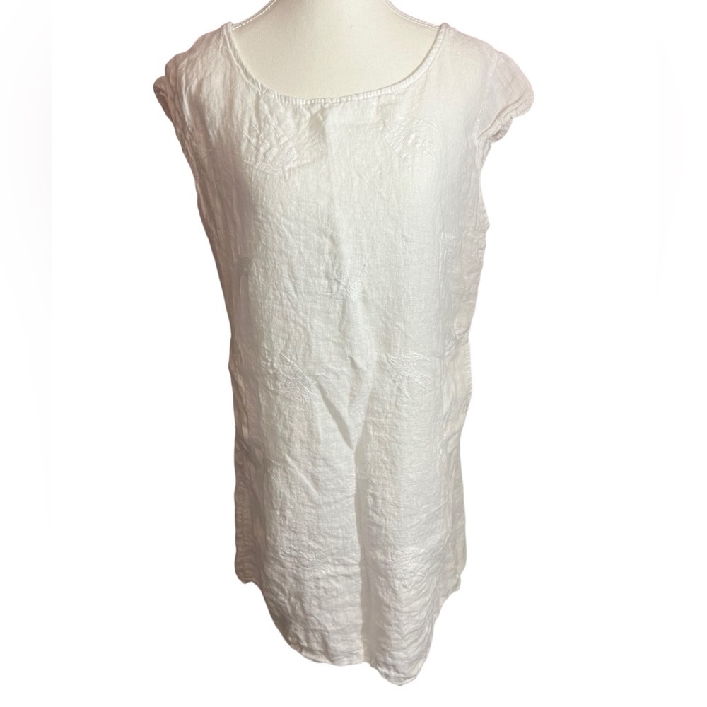 White Italian linen with embroided birds side pockets cottonsides for stretch L